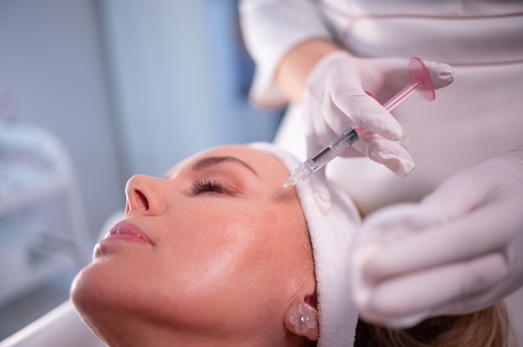 Article Awet Muda Instan dengan Terapi Injeksi 5 Titik di Klinik Kecantikan