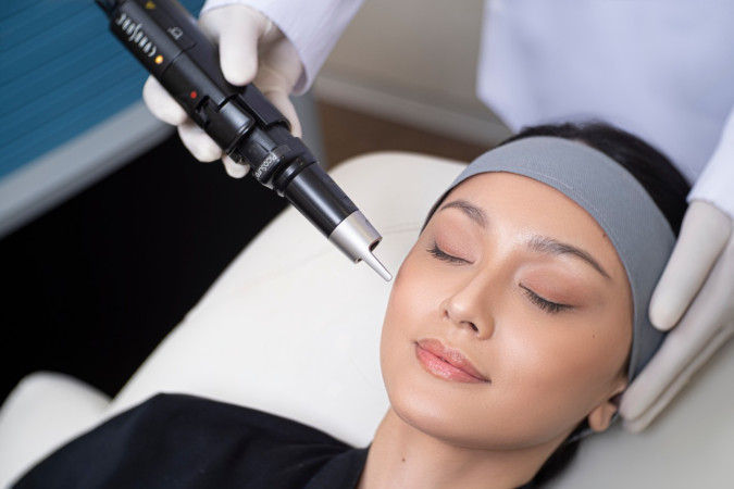 Article Ciri-ciri Kulit yang Membutuhkan Treatment Laser untuk Mencegah Penuaan Dini