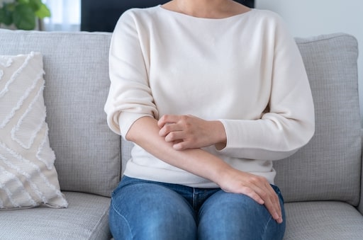 Article Dermatitis Atopik: Penyakit Kulit Kronis yang Dapat Dialami Anak Hingga Orang Dewasa!