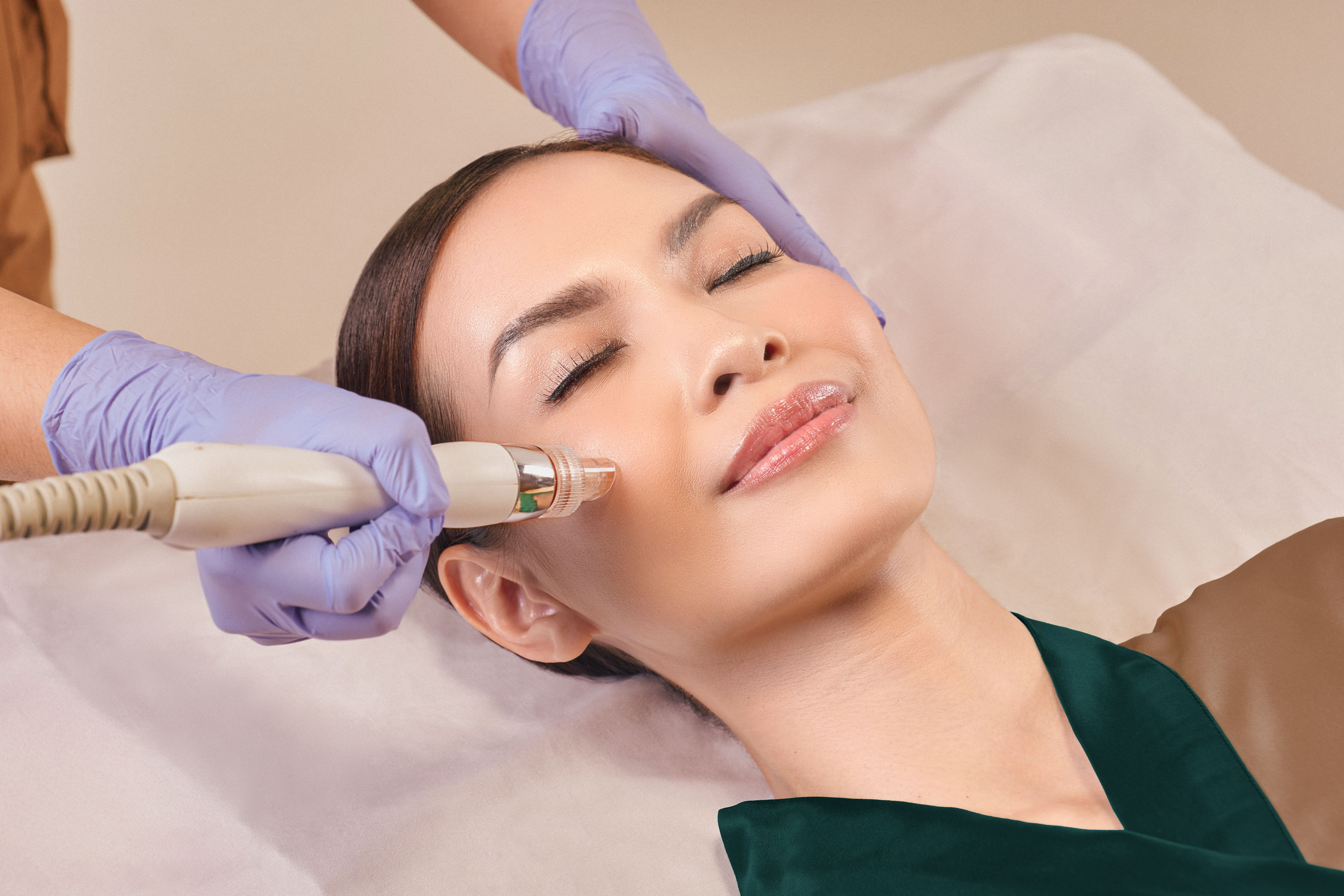 Image Hydra Glow Facial