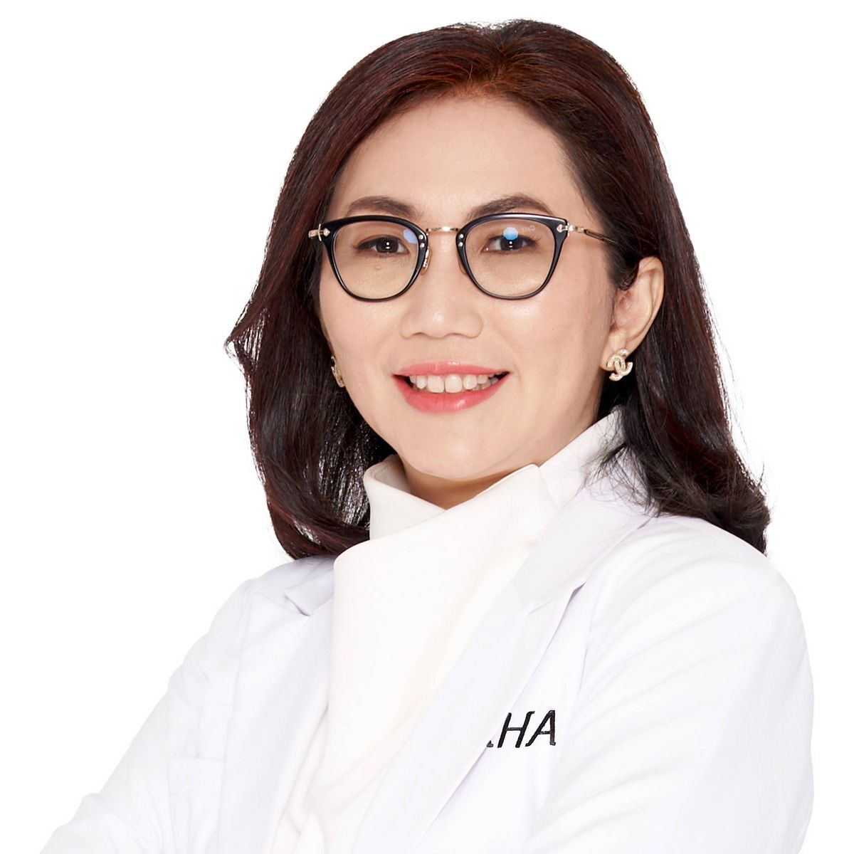 Dr. dr. Dian Pratiwi, Sp.DVE, FINSDV, FAADV