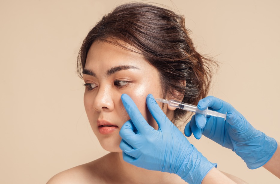 Article Wajib Tahu Hal Ini Sebelum Melakukan Perawatan Wajah Skin Booster di Klinik Kecantikan!